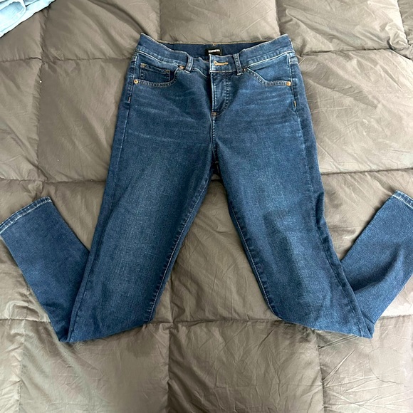 Express Mid-rise Stretchy Ankle Jean Size 2R - Picture 1 of 4
